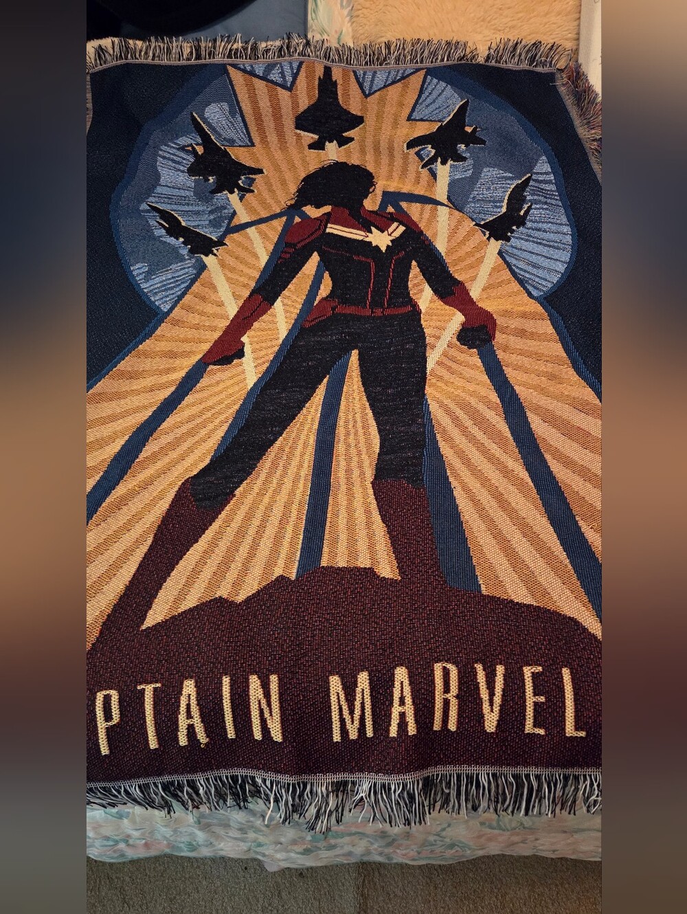 Marvel Captain Marvel Protector of the Skies Woven Tapestry Throw Blanket 60"x48